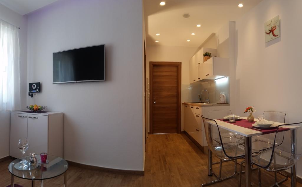 Apartments Ursic Mb Brela Exterior foto