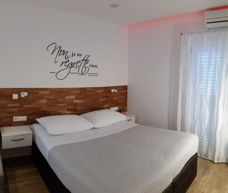 Apartments Ursic Mb Brela Exterior foto